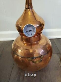 Premium Copper Moonshine Alembic Still with thermometer/ aprox 1.5 Gallon